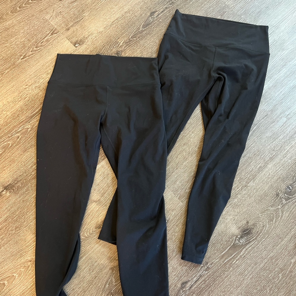 BUNDLE OF TWO HeyNuts 25” leggings